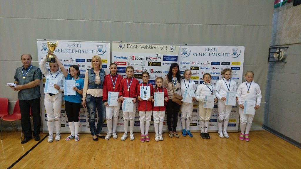Tüdrukute võistkonnavõistluse esikolmik: Põhjakotkas, Tartu Kalev, En Garde