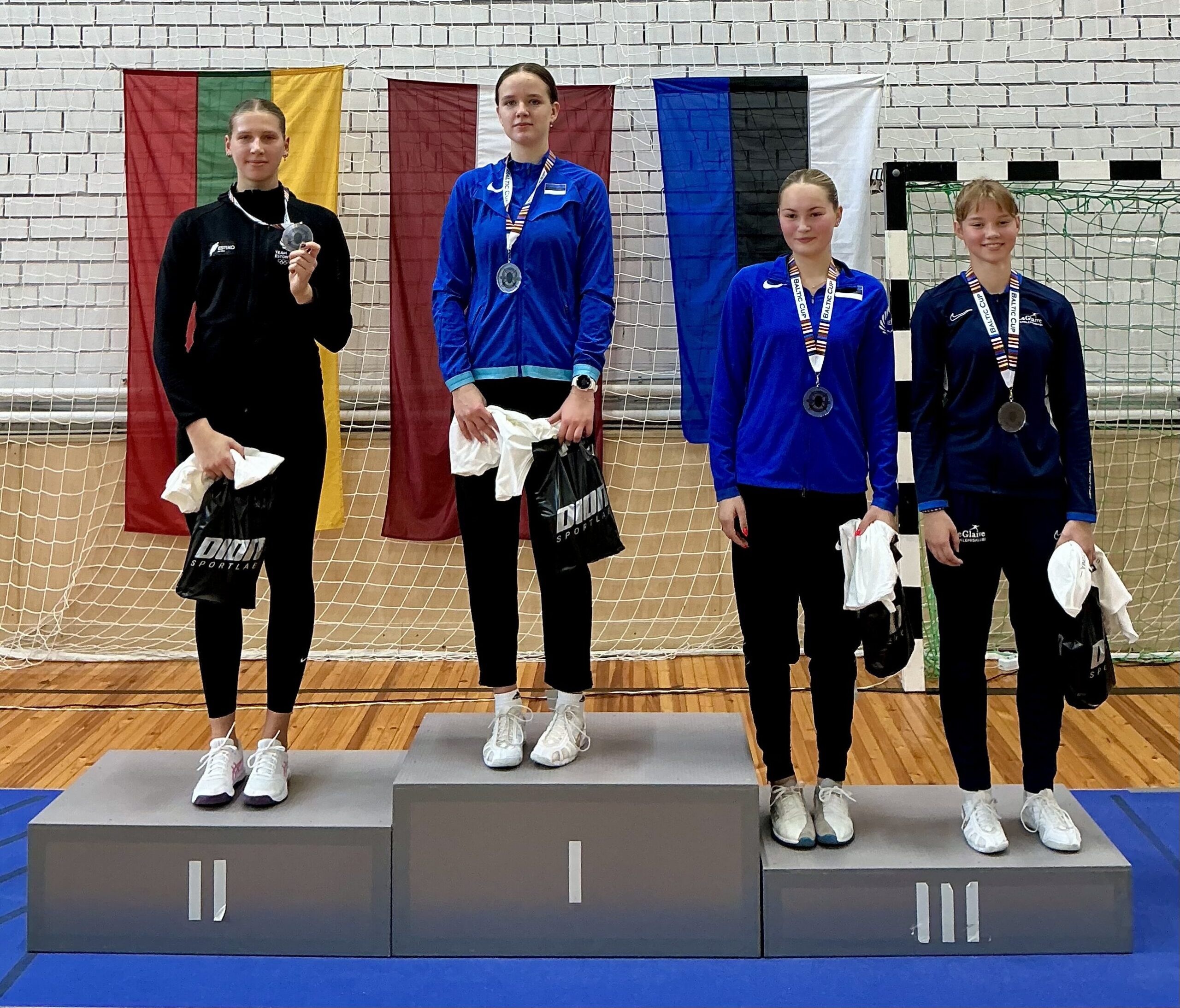 U20 neidude poodium